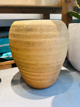 Load image into Gallery viewer, Vintage Planters
