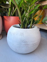 Load image into Gallery viewer, Meraki Handmade Planters
