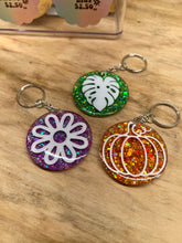 Load image into Gallery viewer, Glitter Keychain
